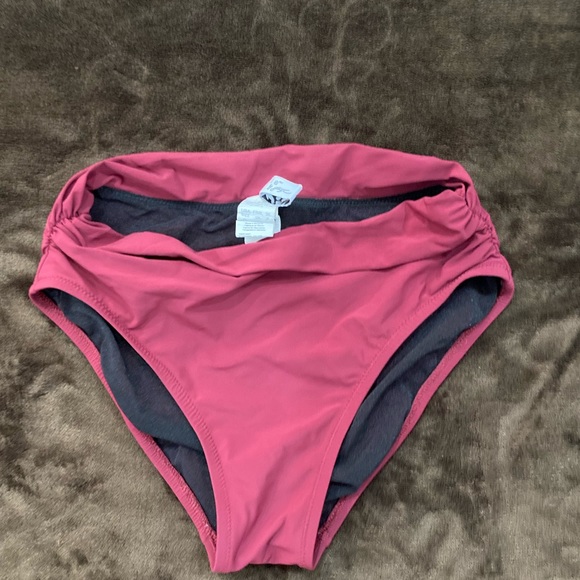 Womens Swim Bottoms Size 6 Profile PROFILE BY GOTTEX Ruby Red Bikini Bottom - Picture 8 of 9